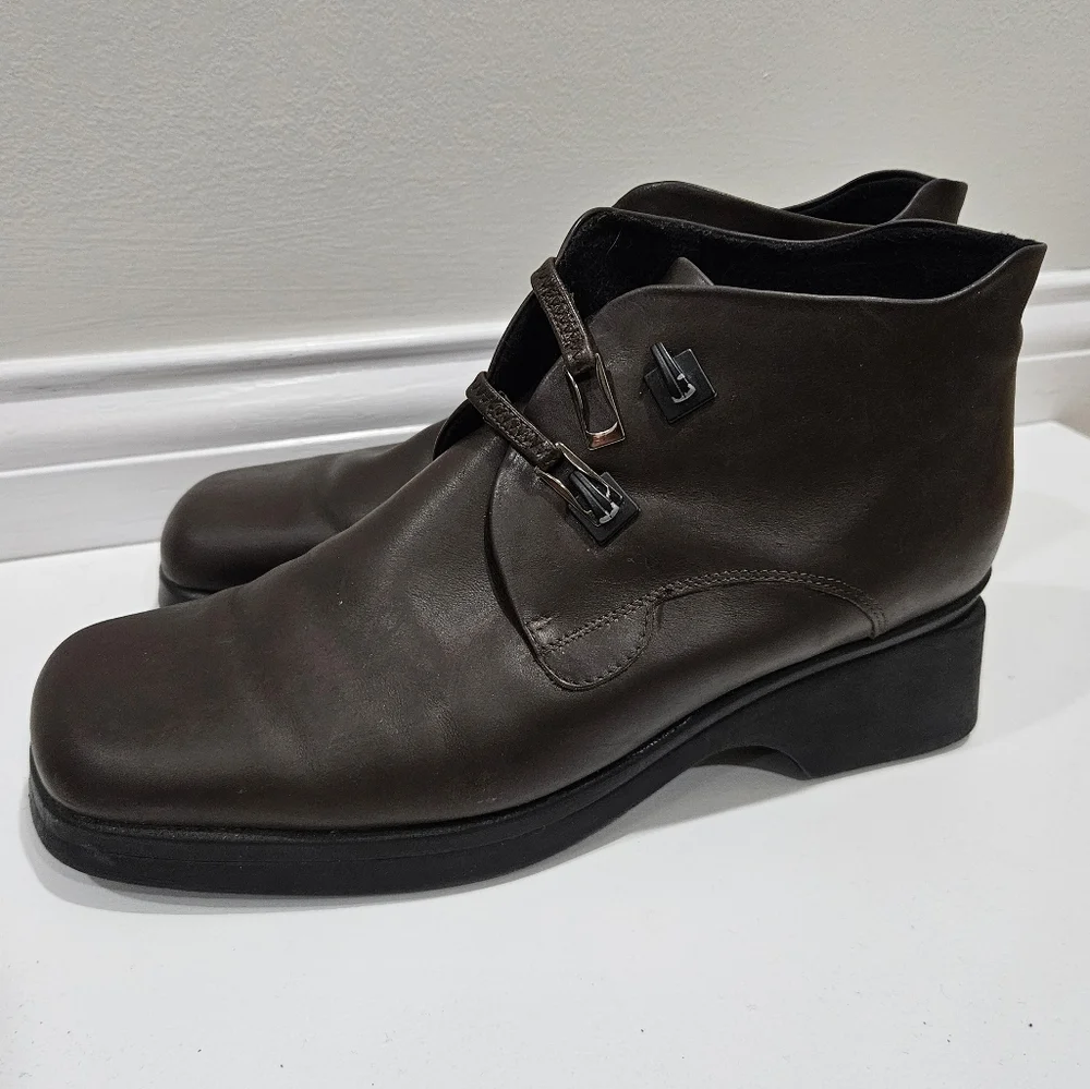 Aquatalia Mens Weatherproof Ankle Boots 10.5 Chukka Heel Brown Strap Italy